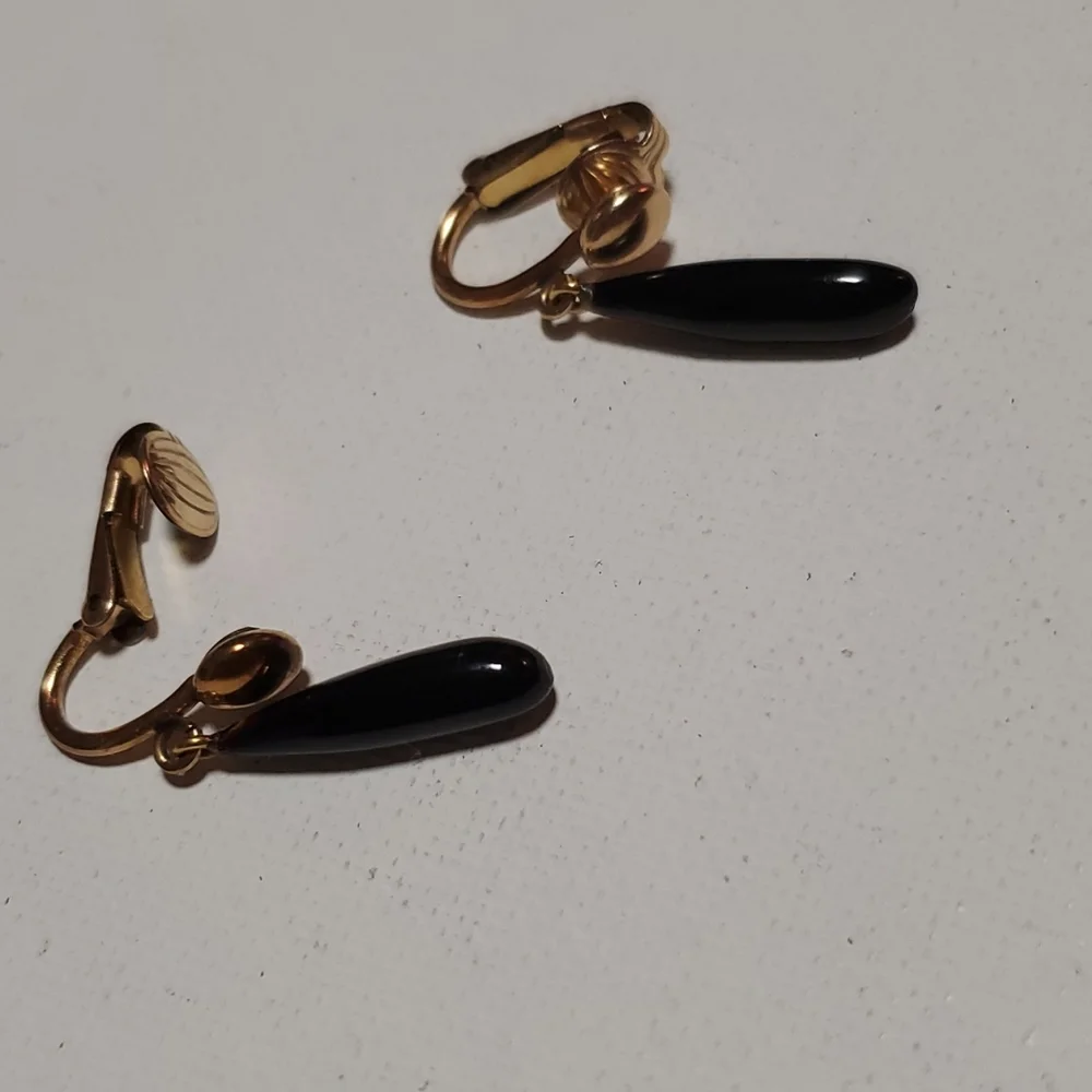 Vintage black clip dangle earrings
